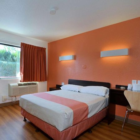 Motel 6-Laredo, Tx - South 外观 照片