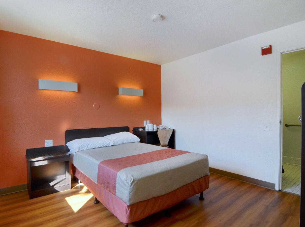 Motel 6-Laredo, Tx - South 外观 照片