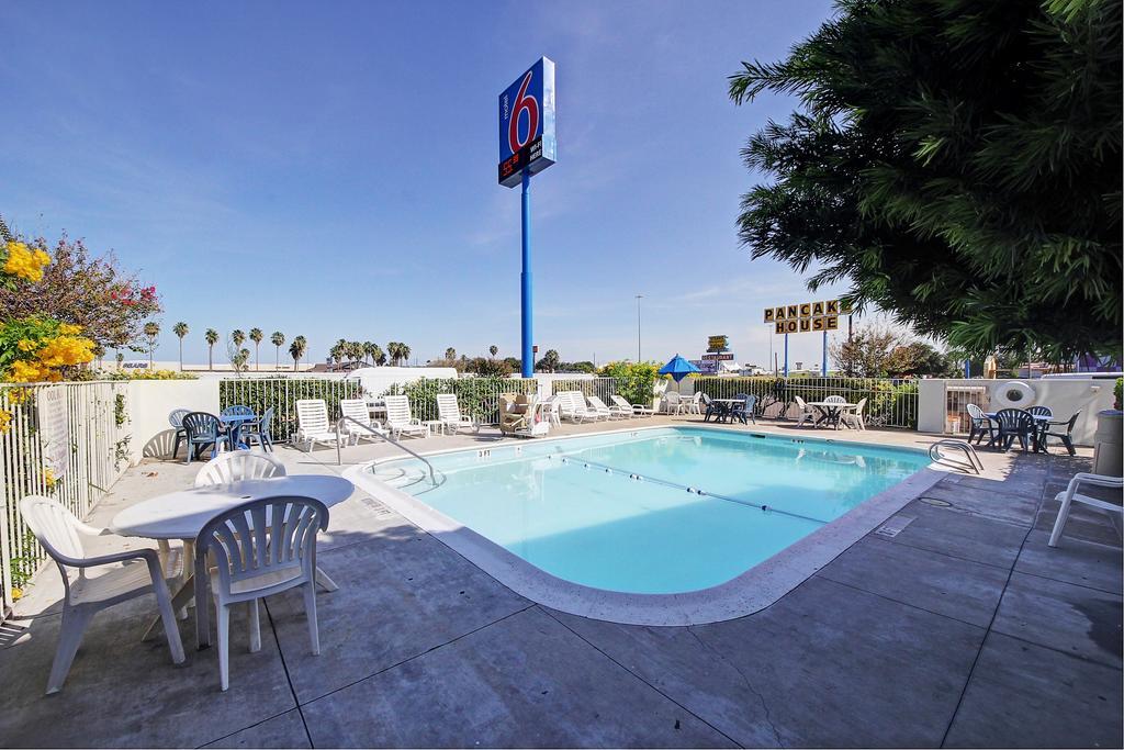 Motel 6-Laredo, Tx - South 外观 照片
