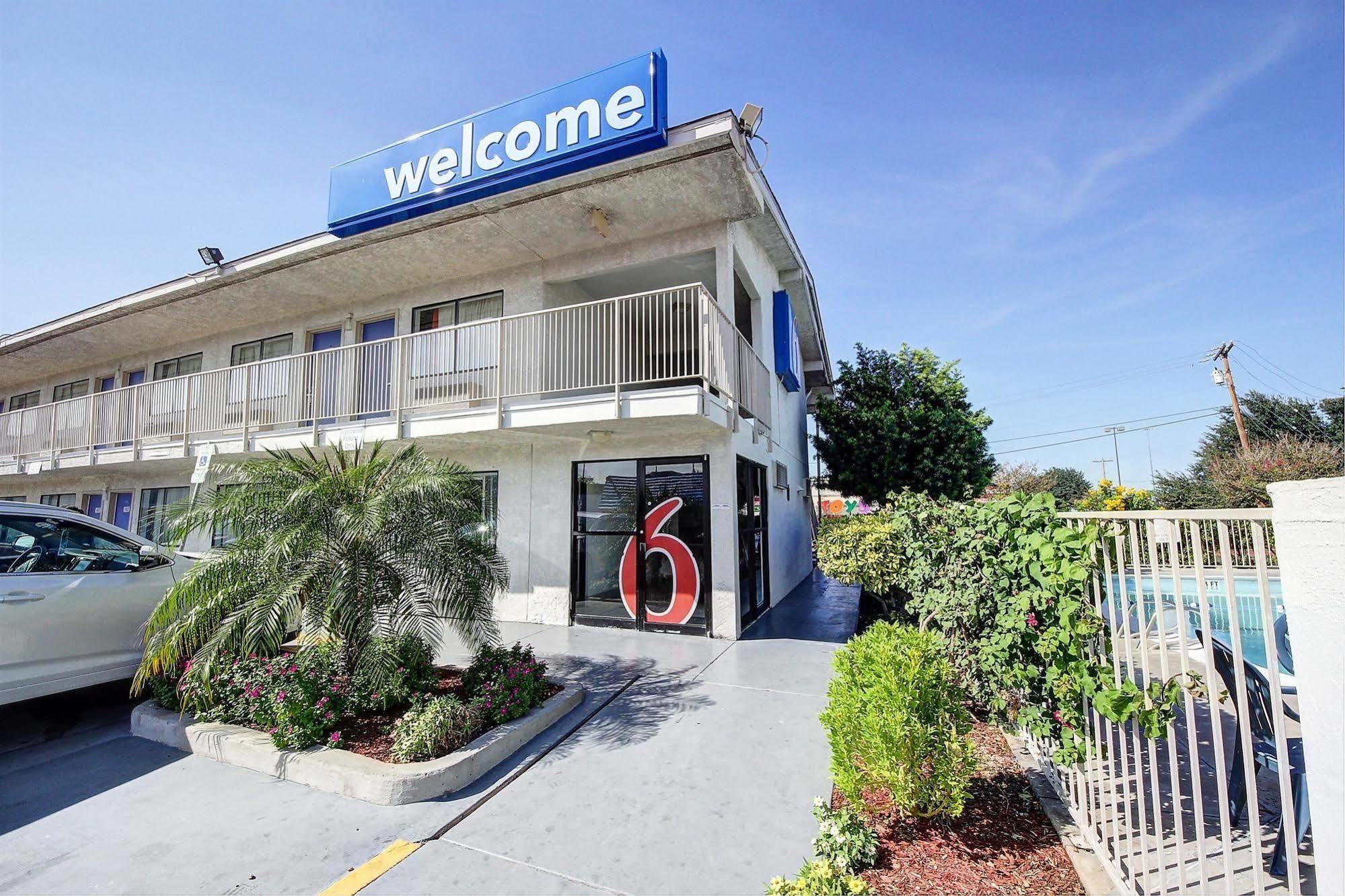 Motel 6-Laredo, Tx - South 外观 照片