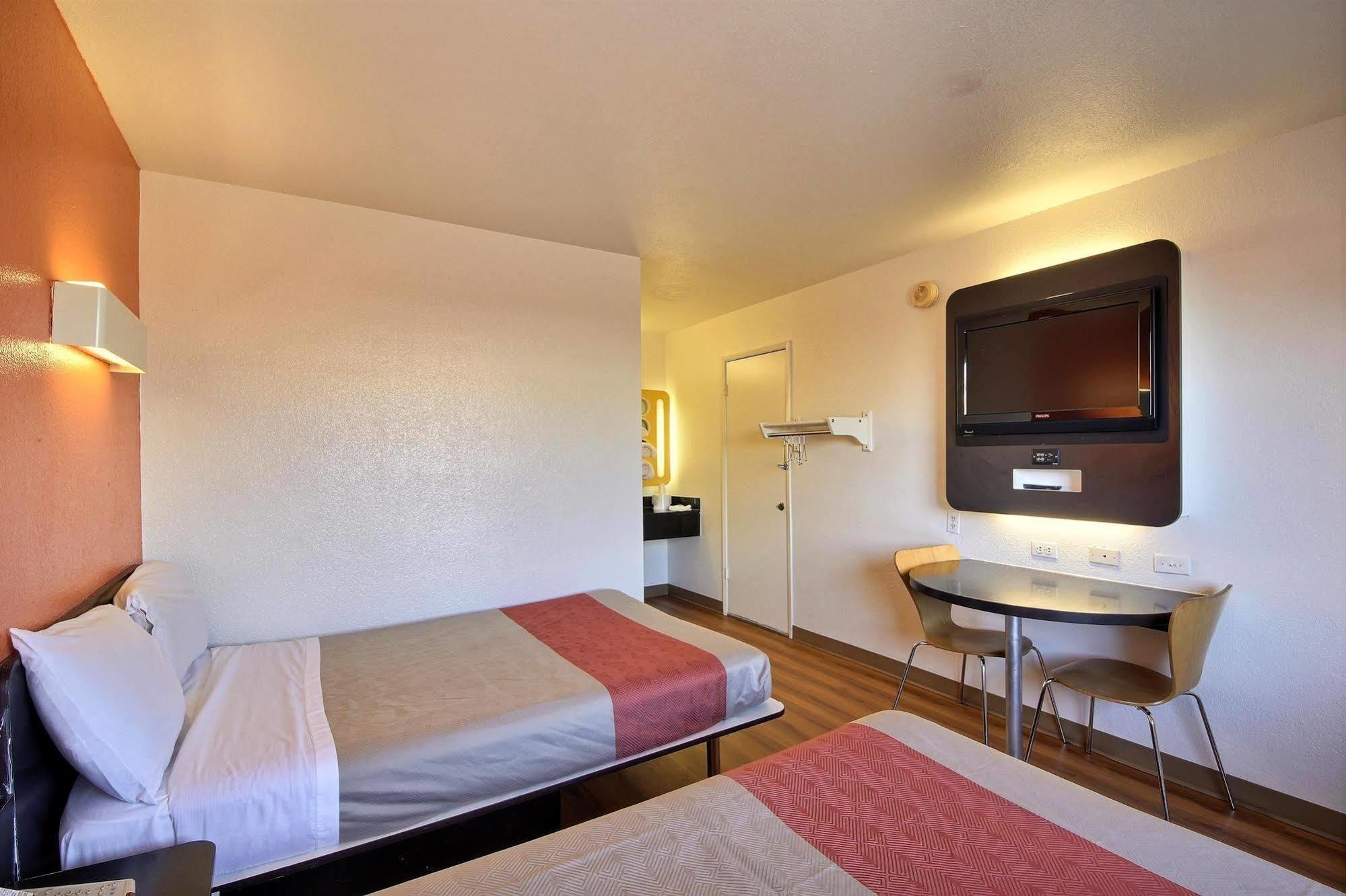 Motel 6-Laredo, Tx - South 外观 照片