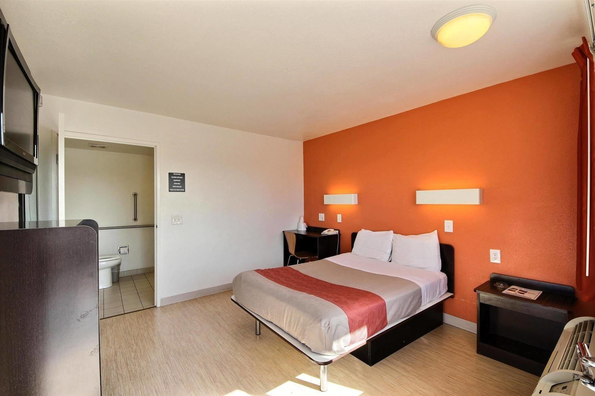 Motel 6-Laredo, Tx - South 外观 照片