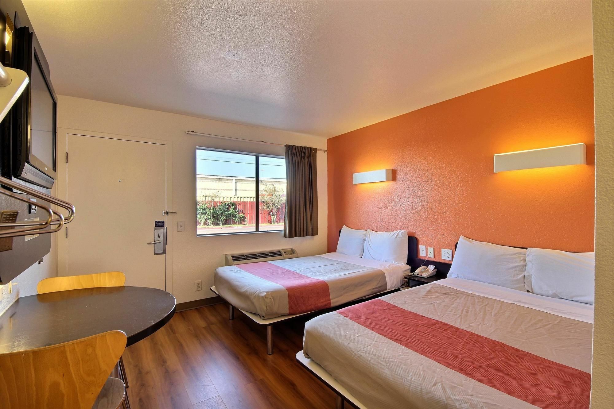 Motel 6-Laredo, Tx - South 外观 照片